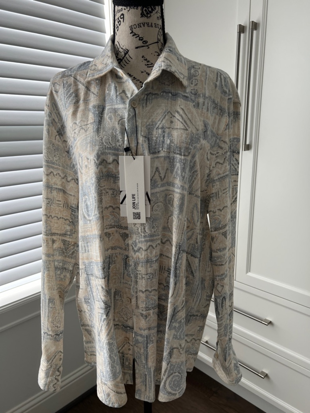 NWT ZARA Men’s Long-Sleeve Printed Button-Up Shirt in Beige & Gray